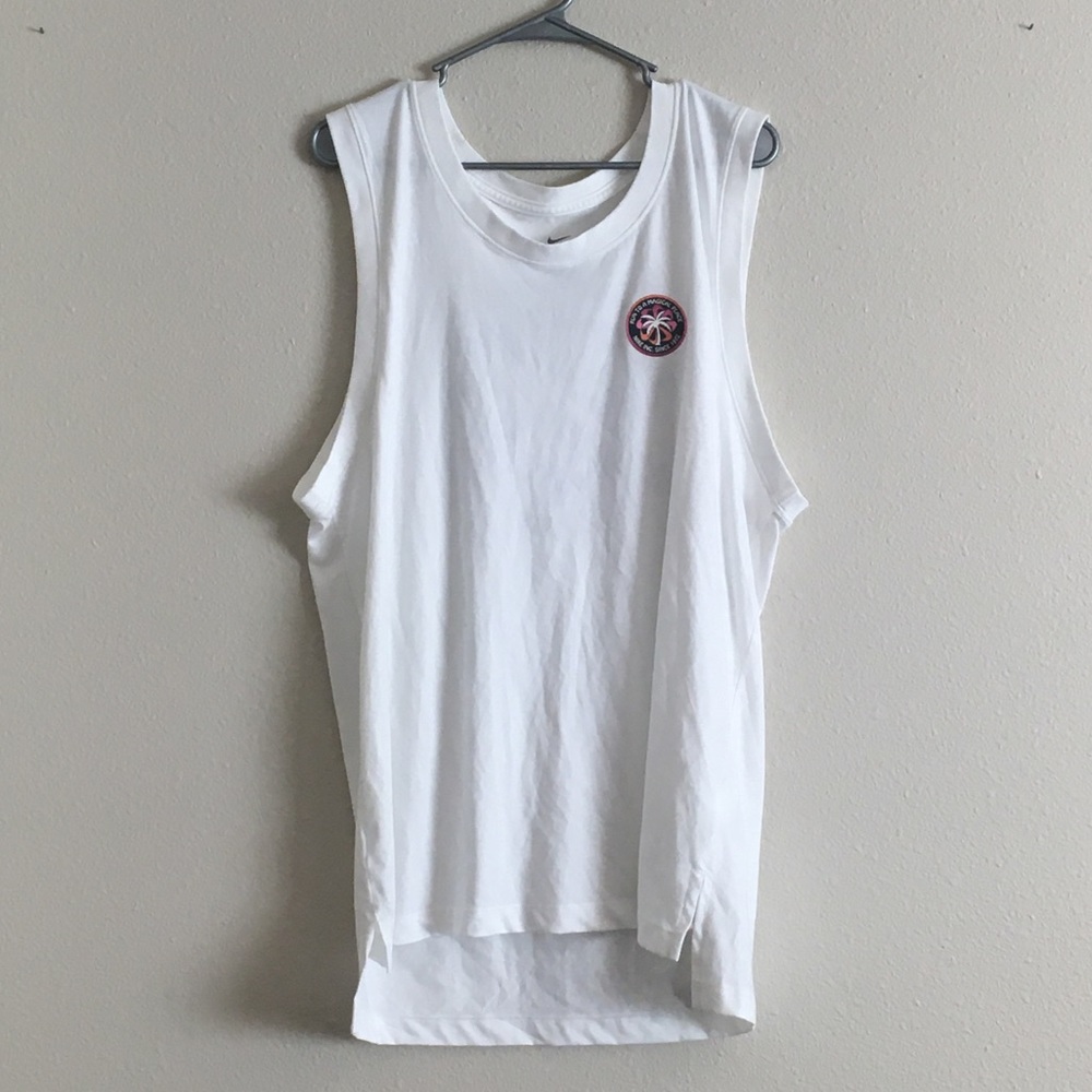 Men’s Nike muscle shirt